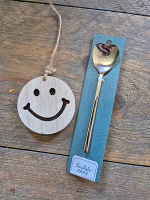 Lepel speciaal  voor papa met tekst en een grote smiley hanger