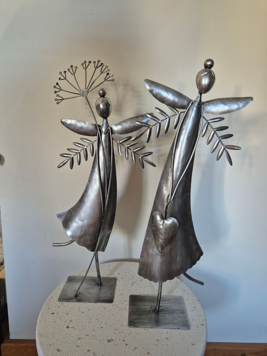 Grote Elf Decoratie Set van 2 – Metalen Elf Beeldjes Zilver-Zwart – Moderne Sfeervolle Tuin & Interieur Decoratie – 60 cm Hoog