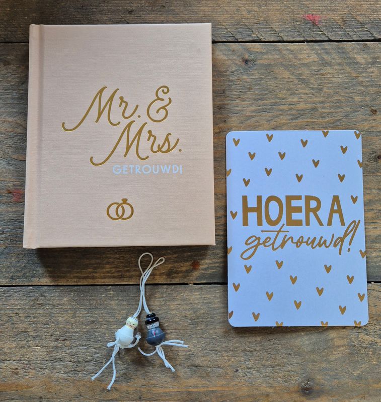 Mr & Mrs wedding brievenbus cadeau