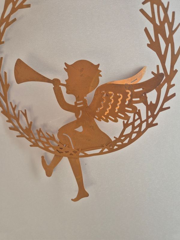 Engel in krans/decoratie/cortenstaal/decoratie/kerst/engel/hanger