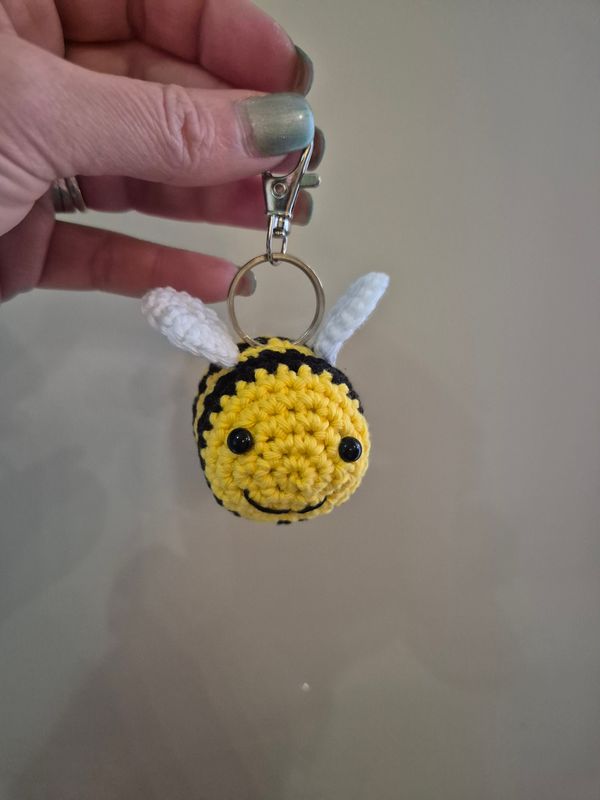 bij sleutelhanger handgemaakt