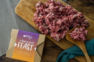 Betsy's A Flapping Great Feast (1kg)