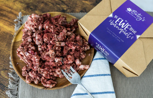 Betsy's Be-ewe-tiful Banquet (1kg)