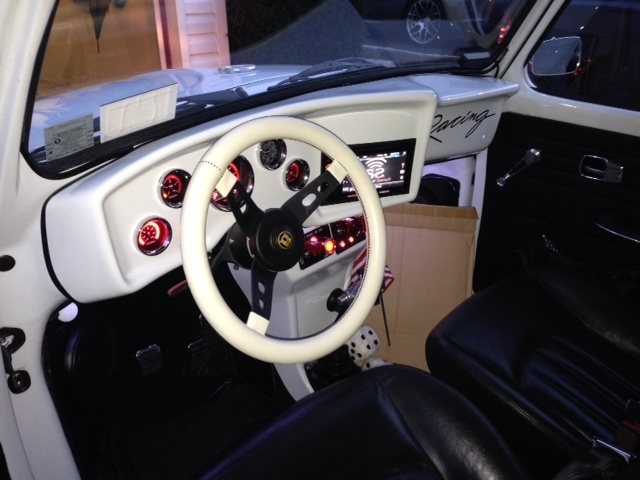 Unique Dash &amp; Console