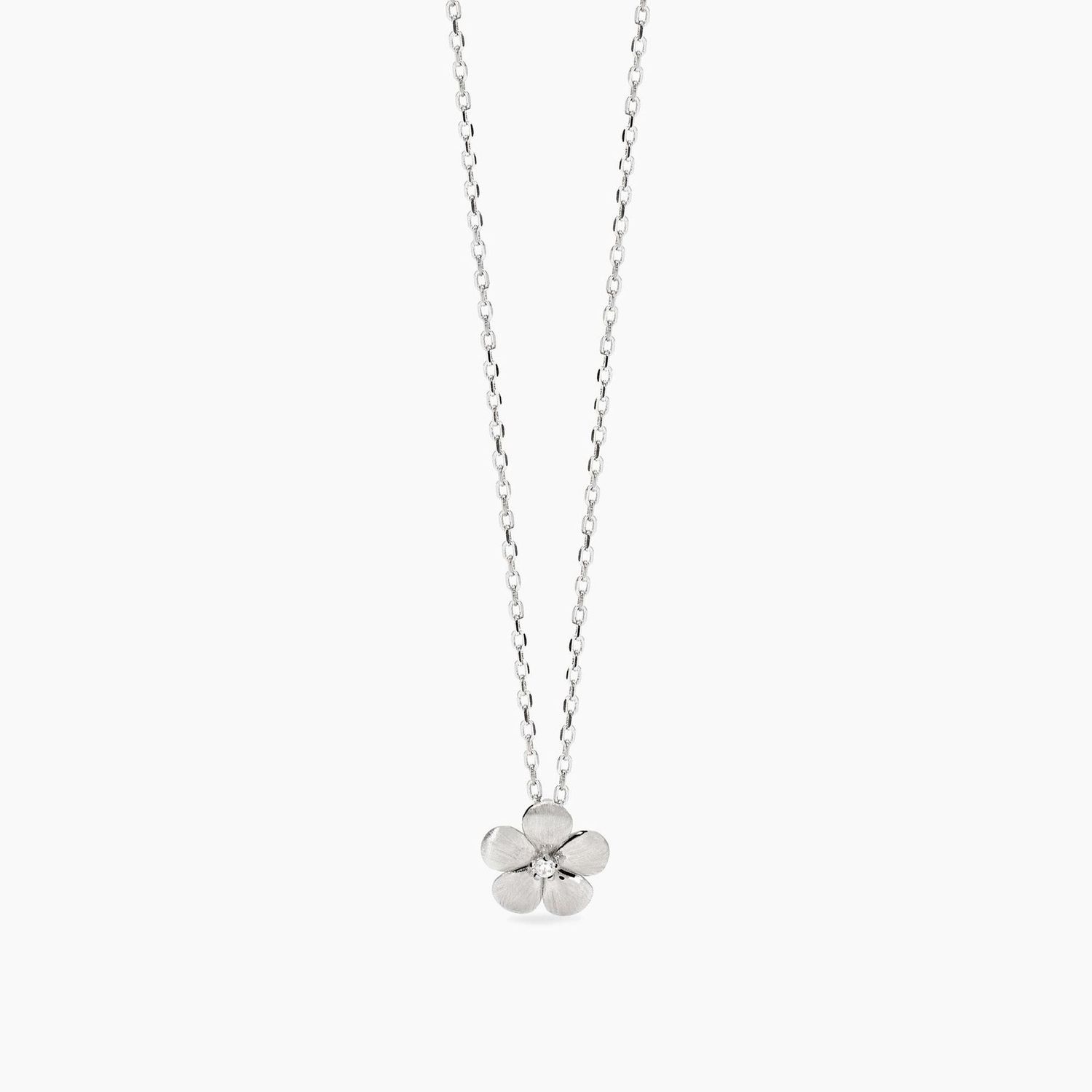 Mabina Girocollo con fiore in argento bulinato