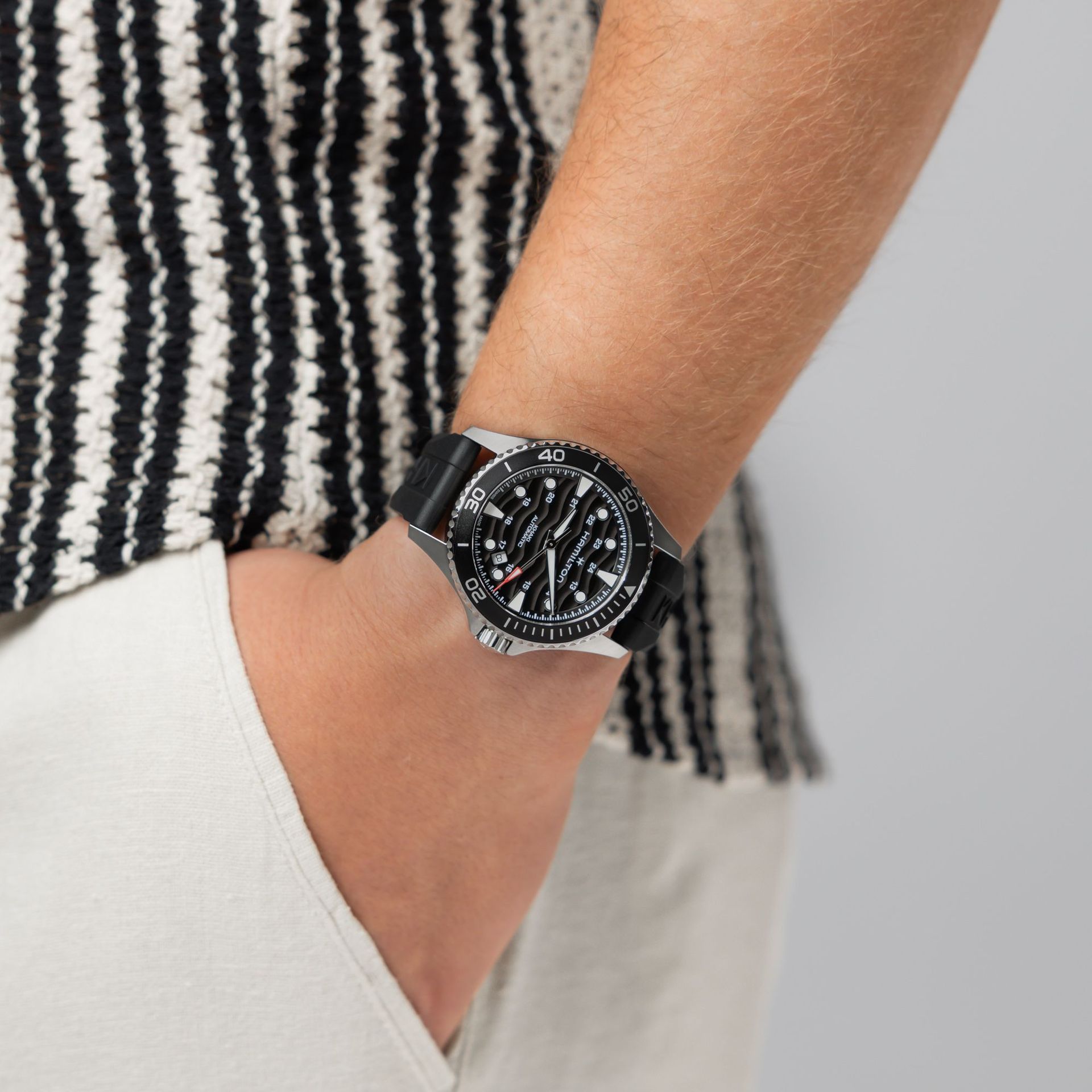 OROLOGIO HAMILTON KHAKI NAVY SCUBA 40mm H82415330