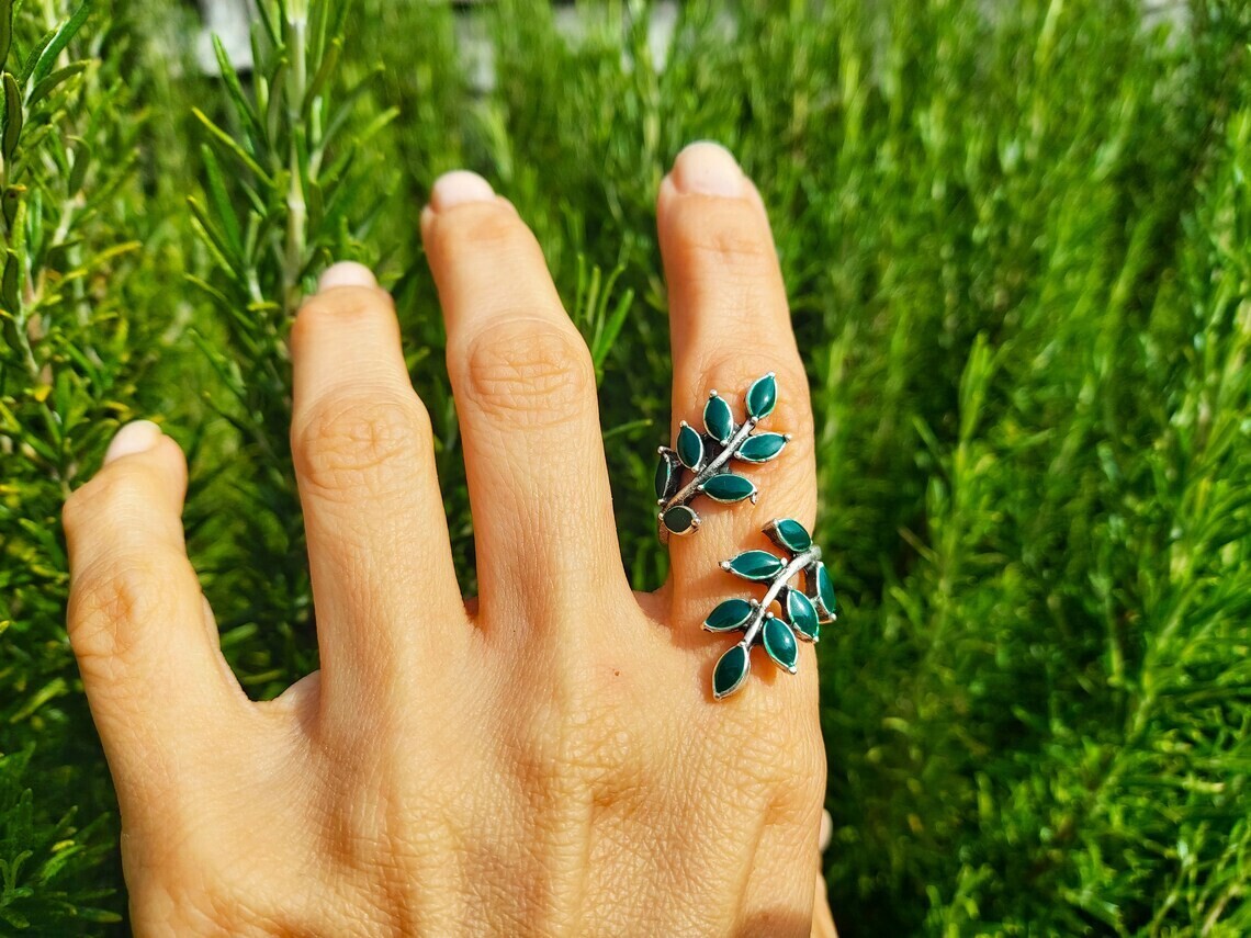 Silver Enamel Olive LEAF Knuckle Ring, Tree Branch Fern Ring - Handmade - GREEN