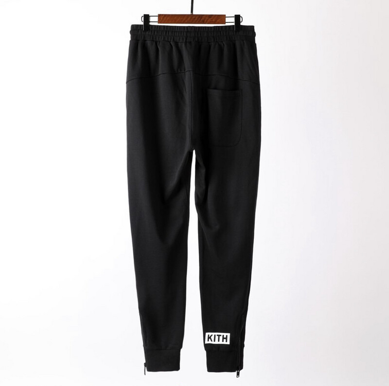 Kith x Mastermind Calça Preta