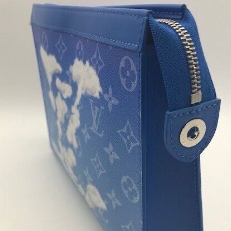 Louis Vuitton Pochette A4 Clouds Monogram