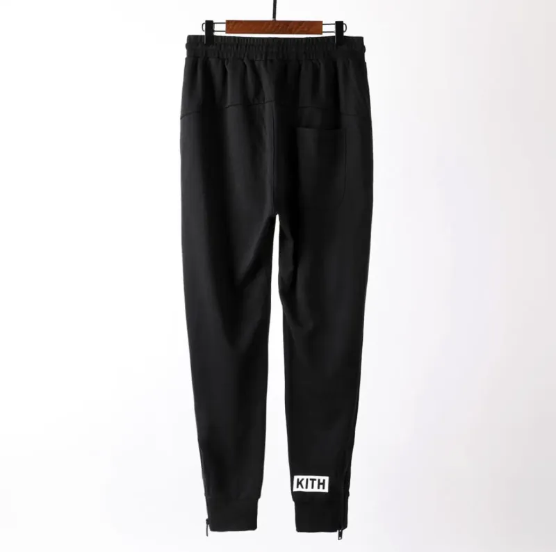 Kith x Mastermind Calça Preta