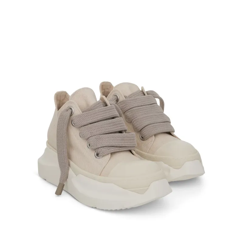 DARK SHADOW Laces Low Sneaker in Natural/Milk