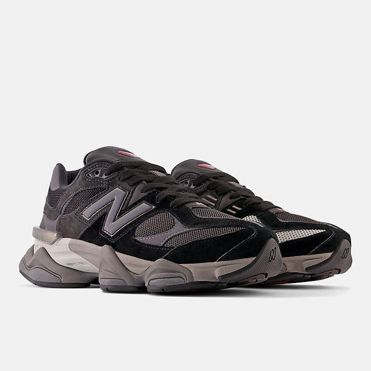 New Balance 9060 Black Castlerock Sapatilhas New Balance 9060 Black Castlerock Pretas - Vista de Perfil