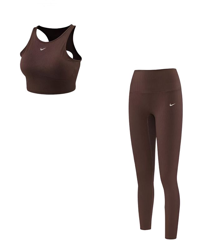 Nike Go Women's Firm-Support Mid-Rise 7/8 Leggings &amp; Top