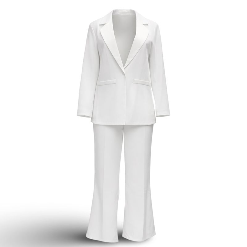 Fato Feminino Branco Elegante com Corte Alfaiataria | Angola Fato Feminino Branco Elegante com Corte Alfaiataria | Angola