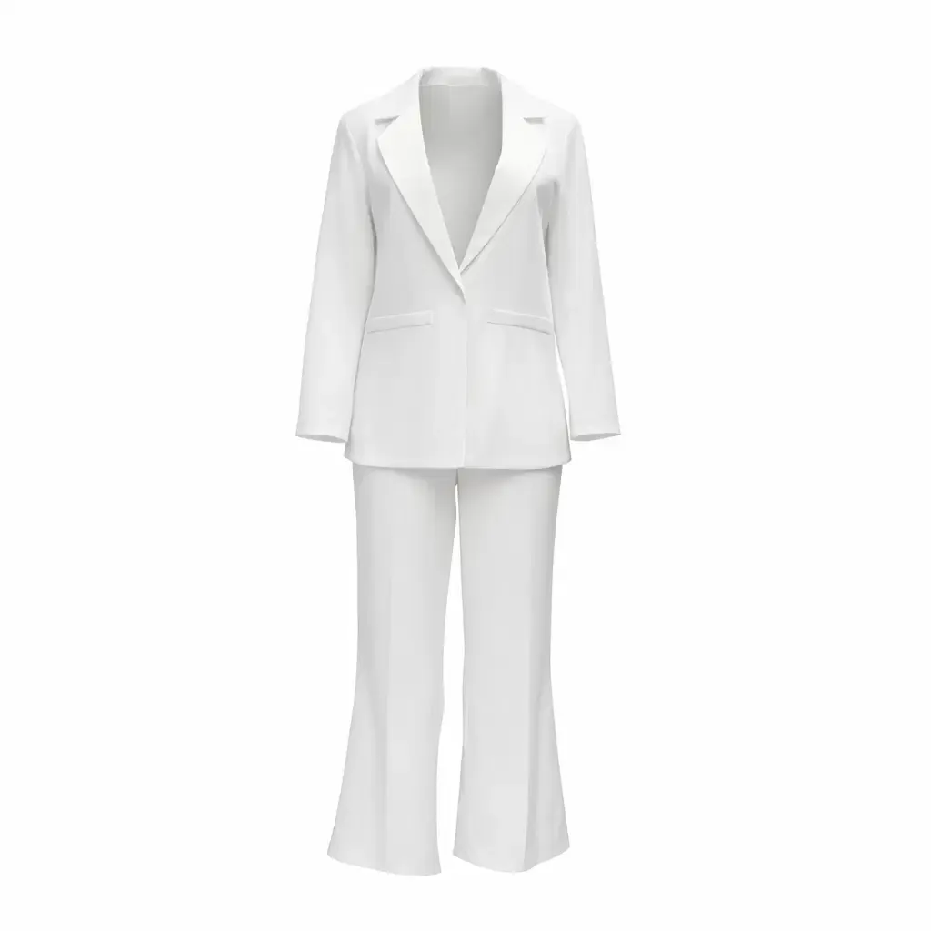 Fato Feminino Branco Elegante com Corte Alfaiataria | Angola
