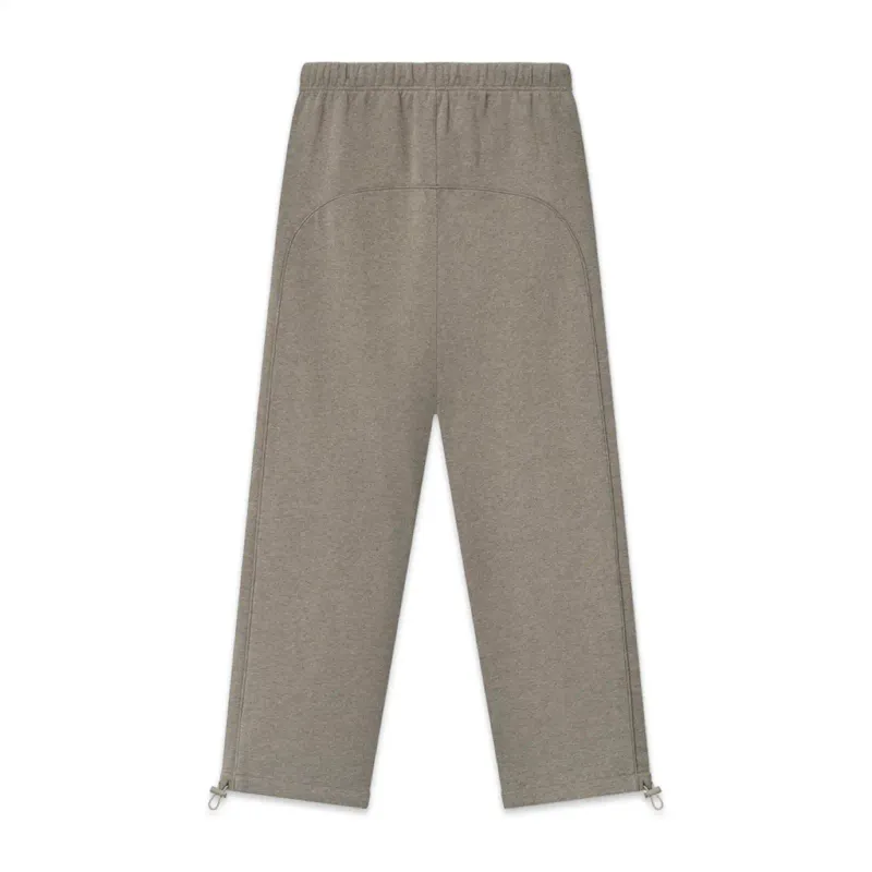 Fear of God Essentials Relaxed Fleece sweatpants Dune.