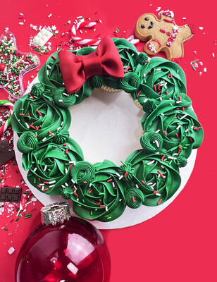 Holiday Cupcake Wreath
