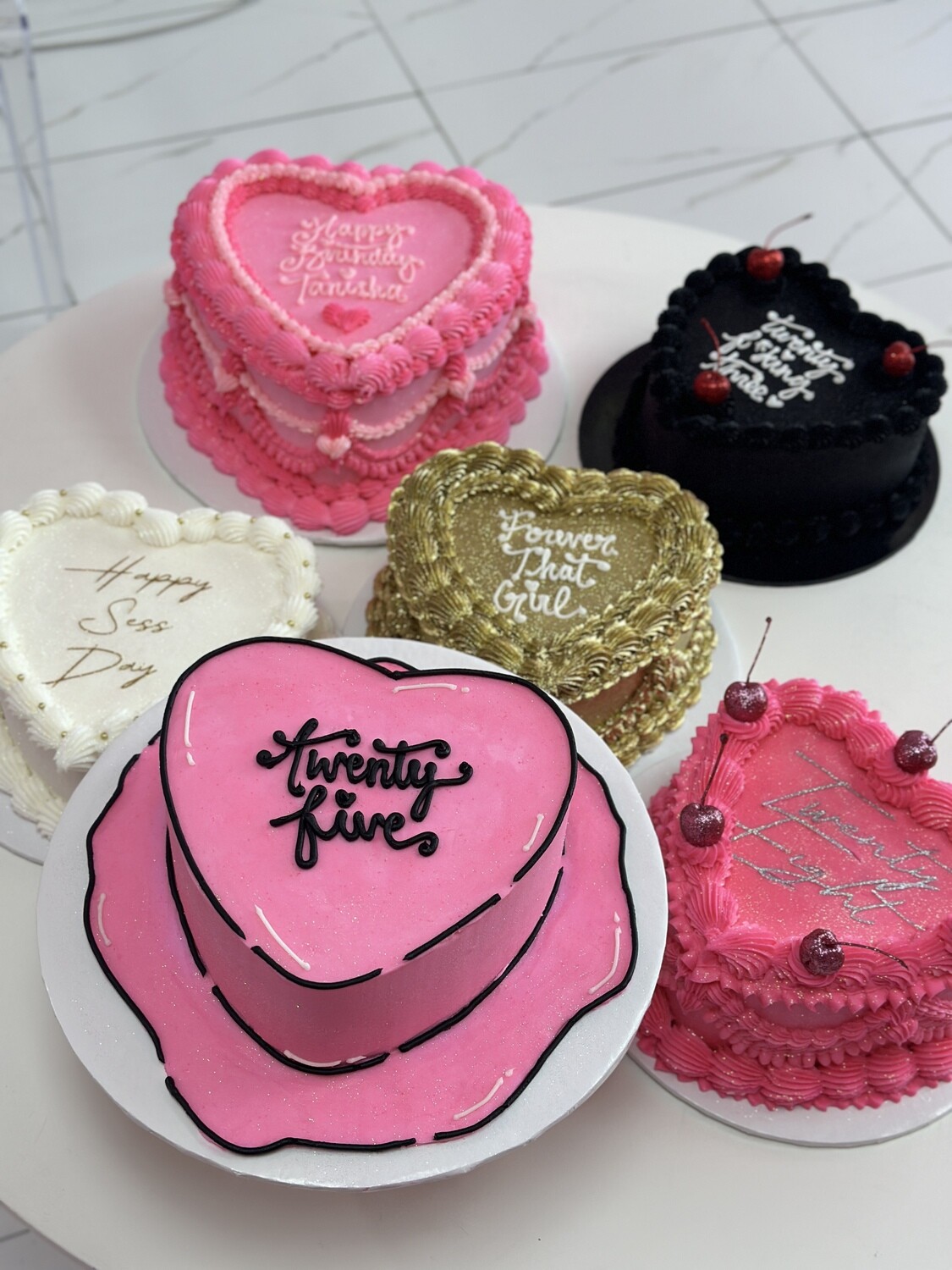 Create Your Own One Tier Heart Cake