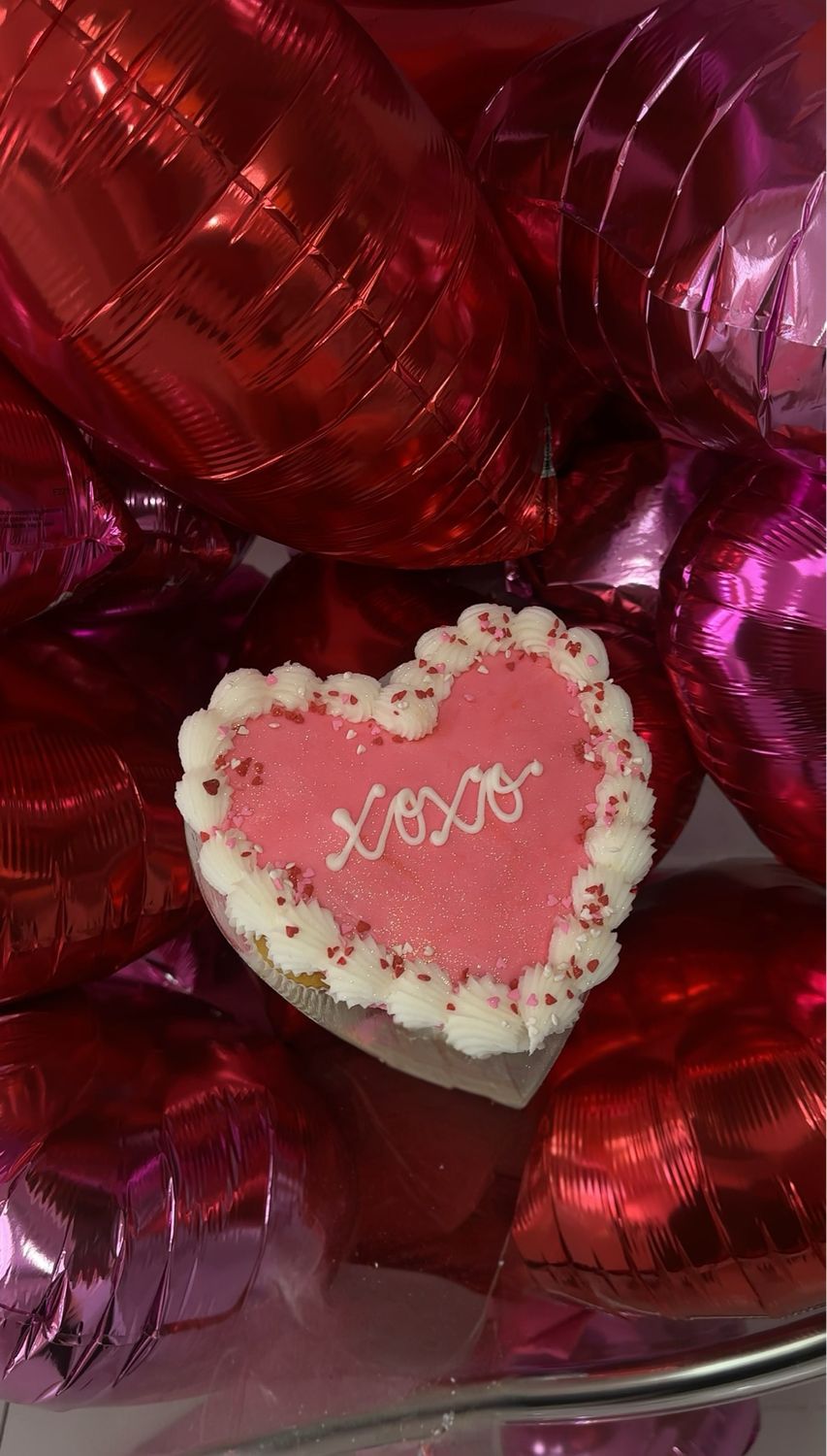 Heart Shaped Valentine’s Day Cupcake Cake