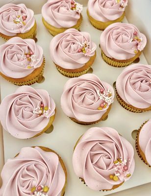 Custom Icing Cupcakes (Per Dozen)