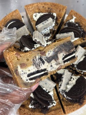 Cookies n Creme Cookie Pie Slice