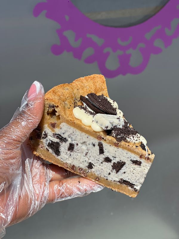 Cookies n Creme Cookie Pie Slice