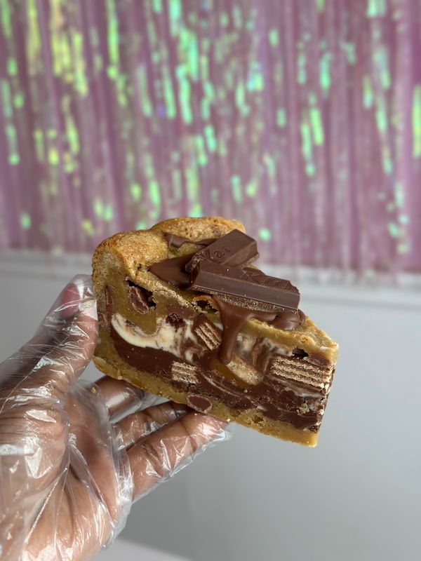 Kit Kat Twix Brownie Cookie Pie