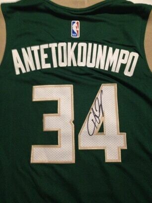 Giannīs Antetokounmpo Milwaukee Jersey NBA Autografata Signed Autograph