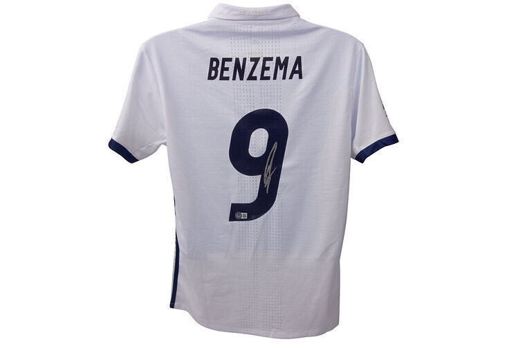 Real Madrid Benzema 9  Autografata da BENZEMA 9  con certificato di autenticita' Benzema Signed Real Madrid Jersey Beckett COA DOPPIO CERTIFICATO BECKETT + SWS