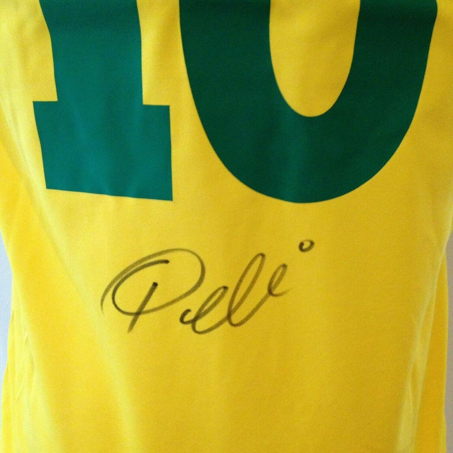 Brasile  Autografata da Pele con certificato di autenticita' Signed From PELE with certificate coa of authetincitiy SPEDIZIONE GRATIS SHIPPING FREE