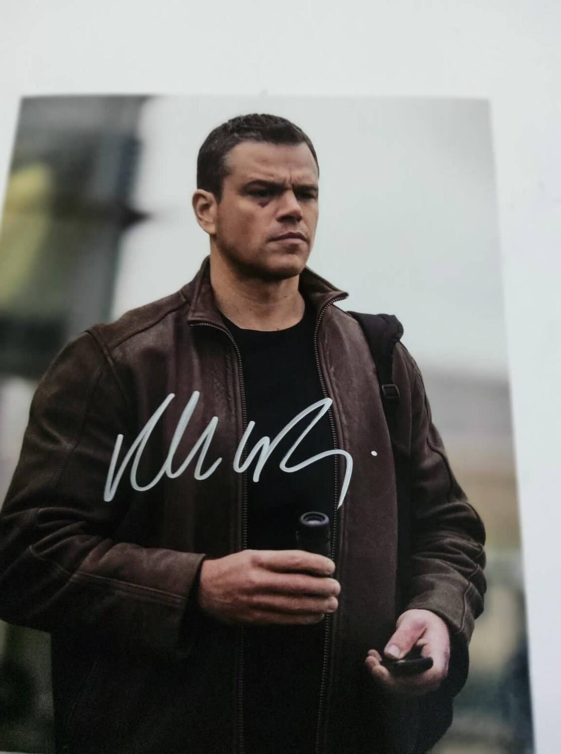 FOTO Matt Damon Jason Bourne Leather Jacket Signed + COA Photo Matt Damon Jason Bourne Leather Jacket Autografato Signed