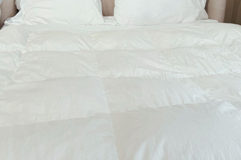 Bella Signature - All Year Weight Comforter, 600 Fill European White Goose Down