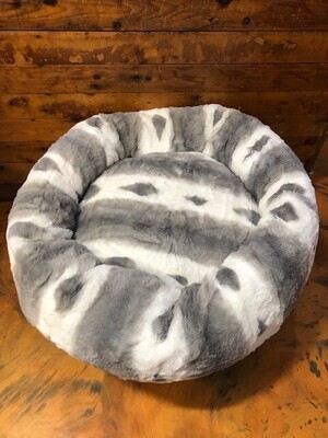 Best Friends Patterned Faux Fur Donut Bed Grey 30x30