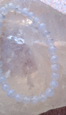 Bracelet Calcédoine Bleu ø6