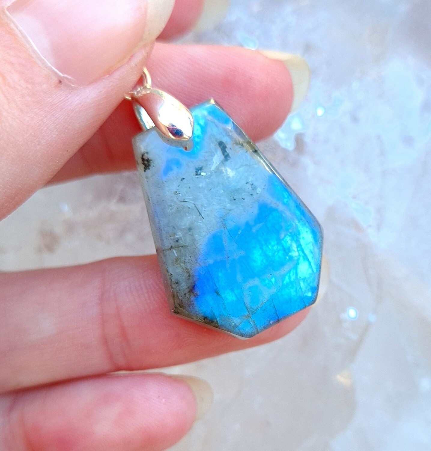 Labradorite Bleu n°1.7
