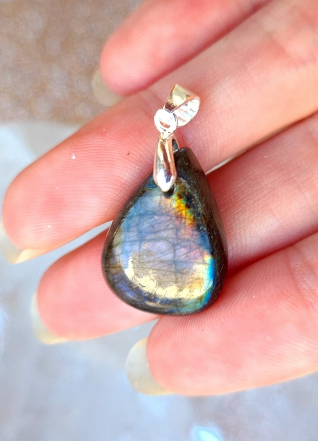 Labradorite Violette n°1.17
