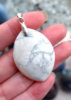 Howlite Forme Marquise