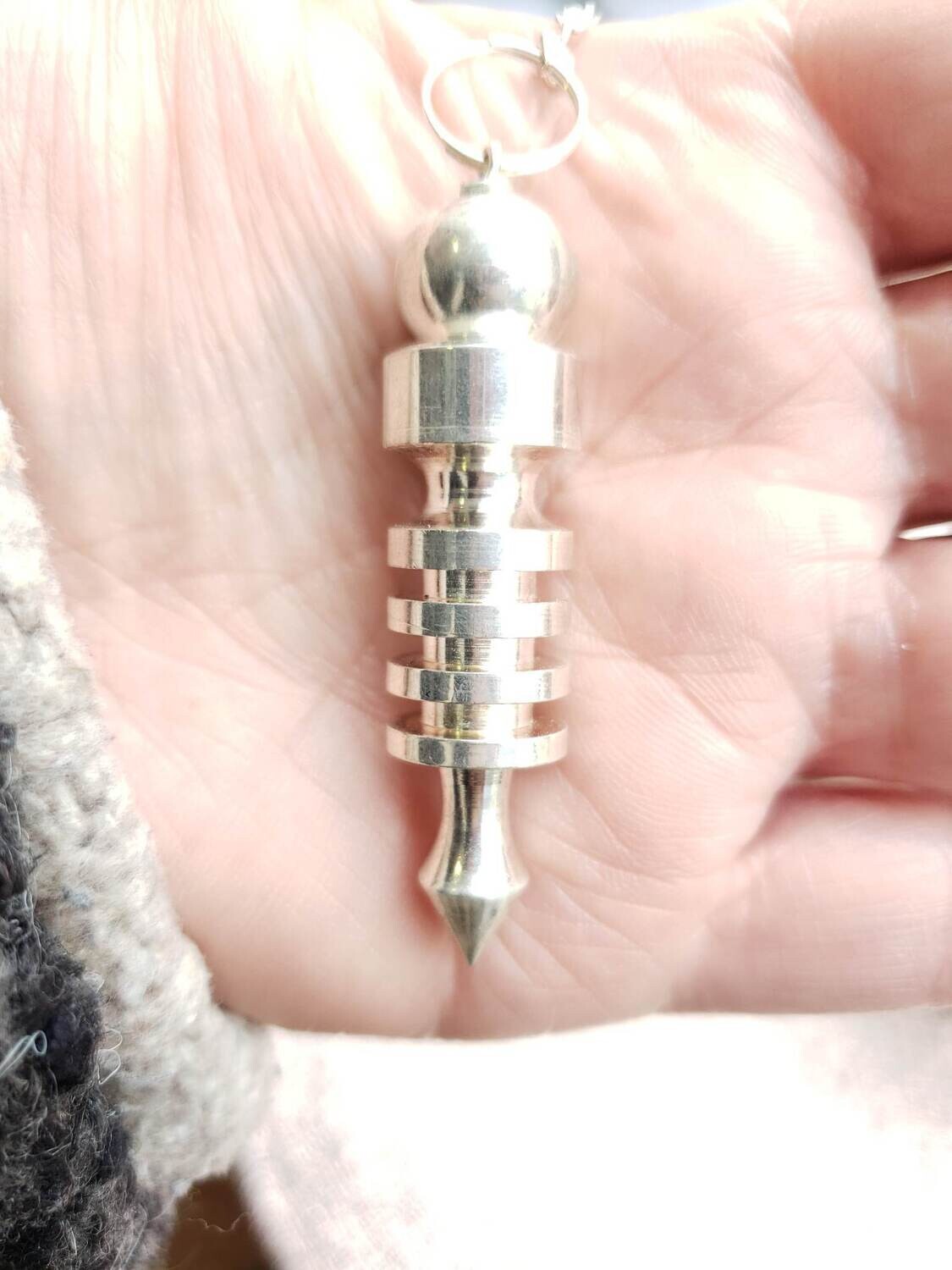 pendule Isis argenté