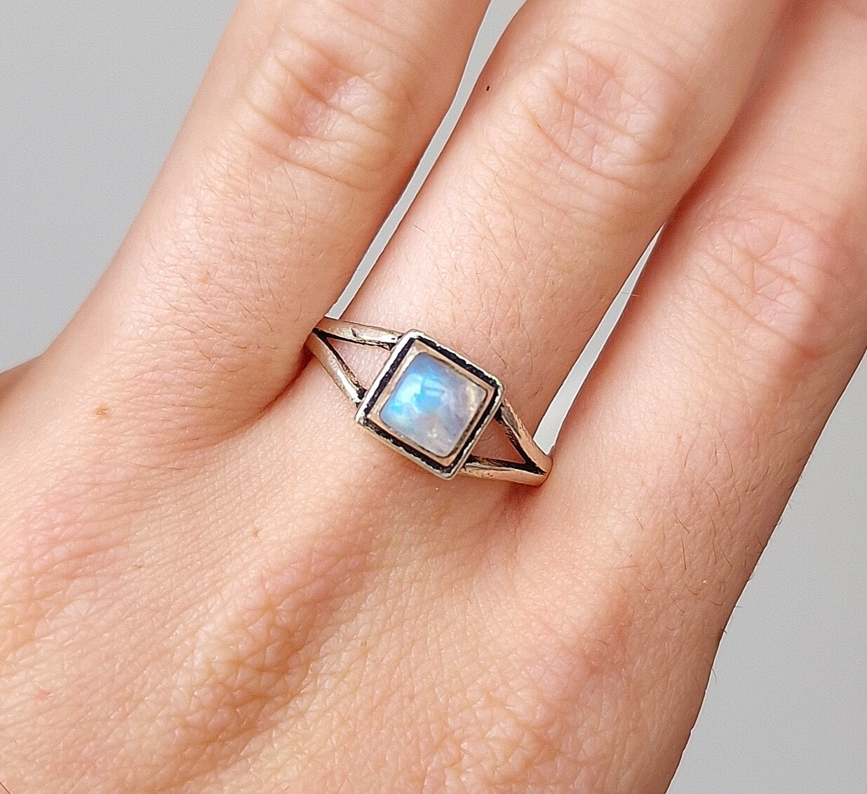 Bague Pierre de Lune Blanche - Taille 57/58
