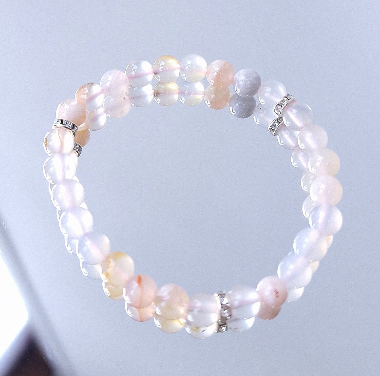 Bracelet Calcédoine Rose avec inclusion D&#39;agate Fleur ø6