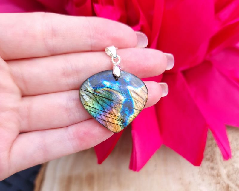 Labradorite 7.28