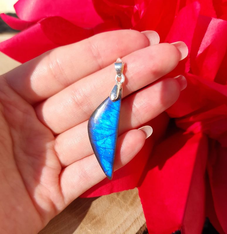 Labradorite 7.35