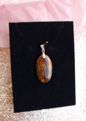 Agate seam