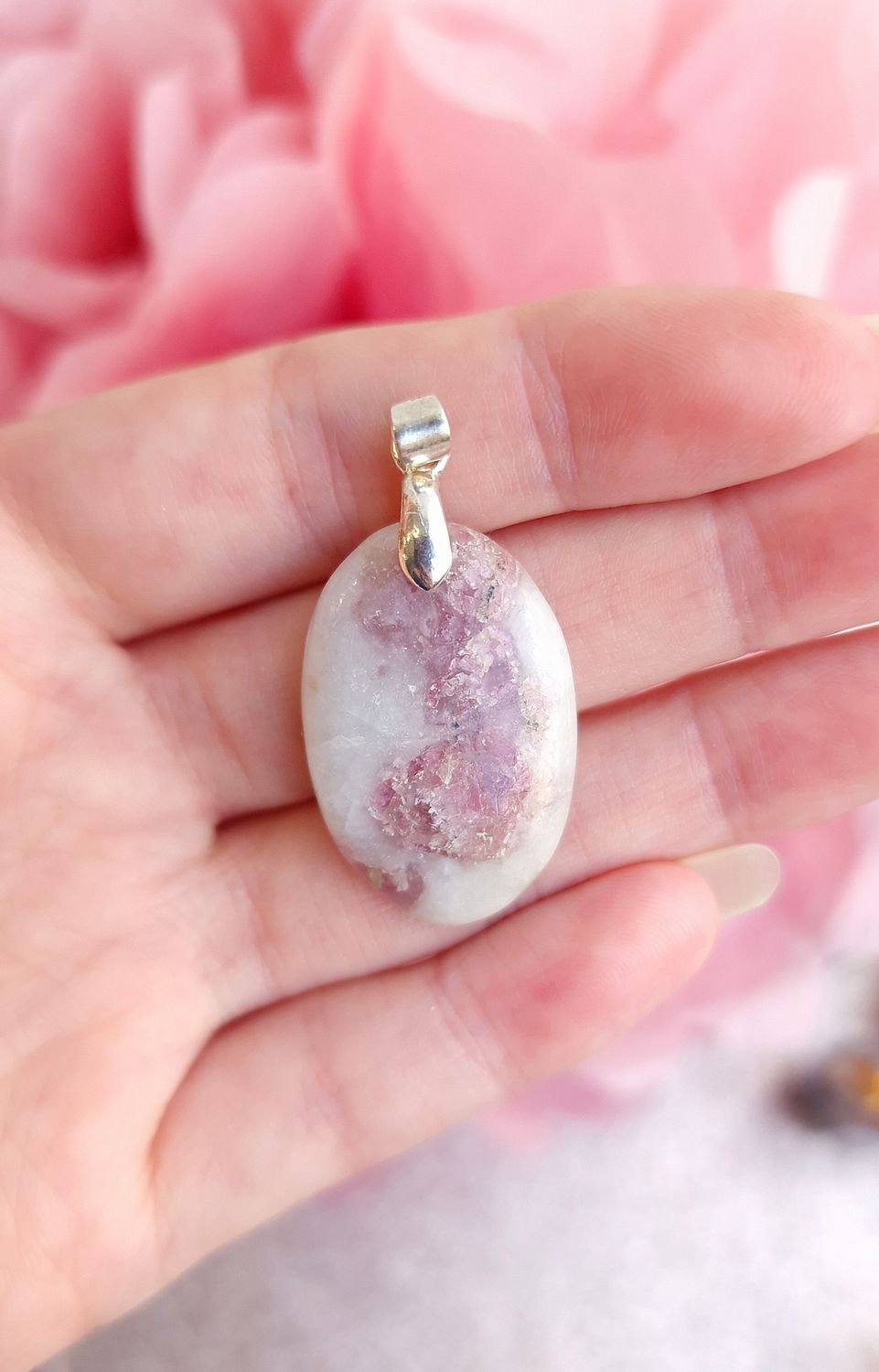 Tourmaline Rose sur Quartz 1.2