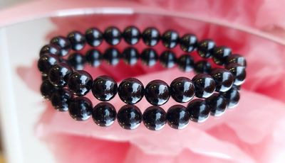 Bracelet Spinelle Noire ø8