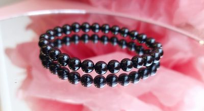 Bracelet Spinelle Noire ø6
