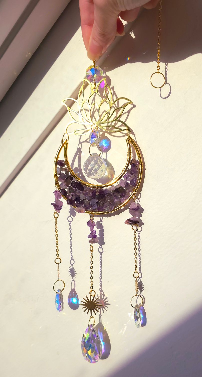 Capteur de Lumière Lune et Lotus - Améthyste/Aqua Angel/Cristal de Roche