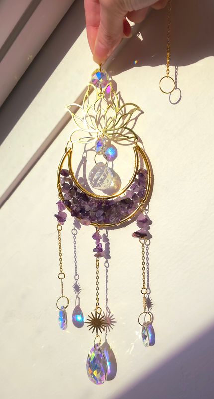 Capteur de Lumière Lune et Lotus - Améthyste/Aqua Angel/Cristal de Roche