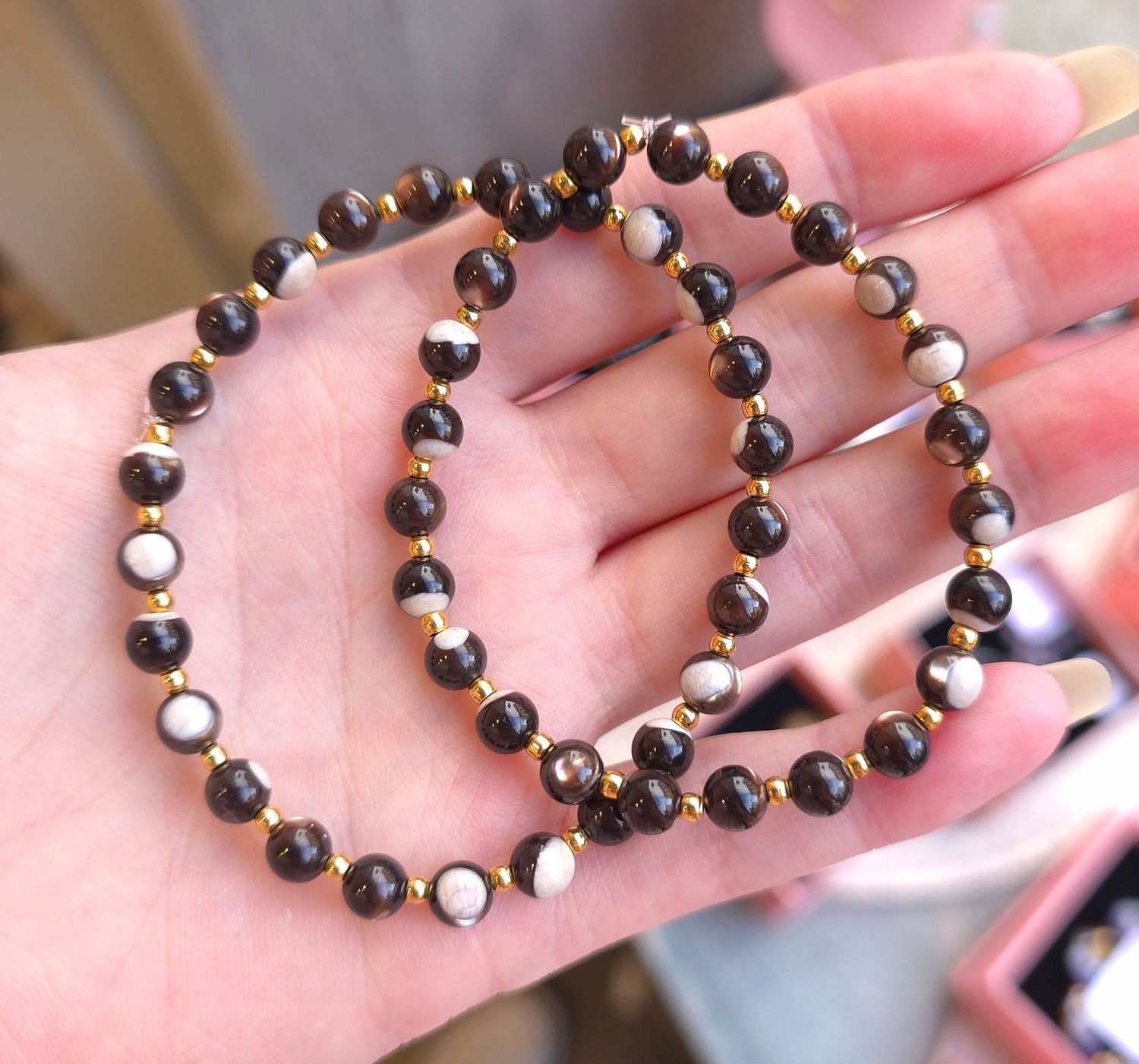 Bracelet Nacre Noire Opalisée ø6