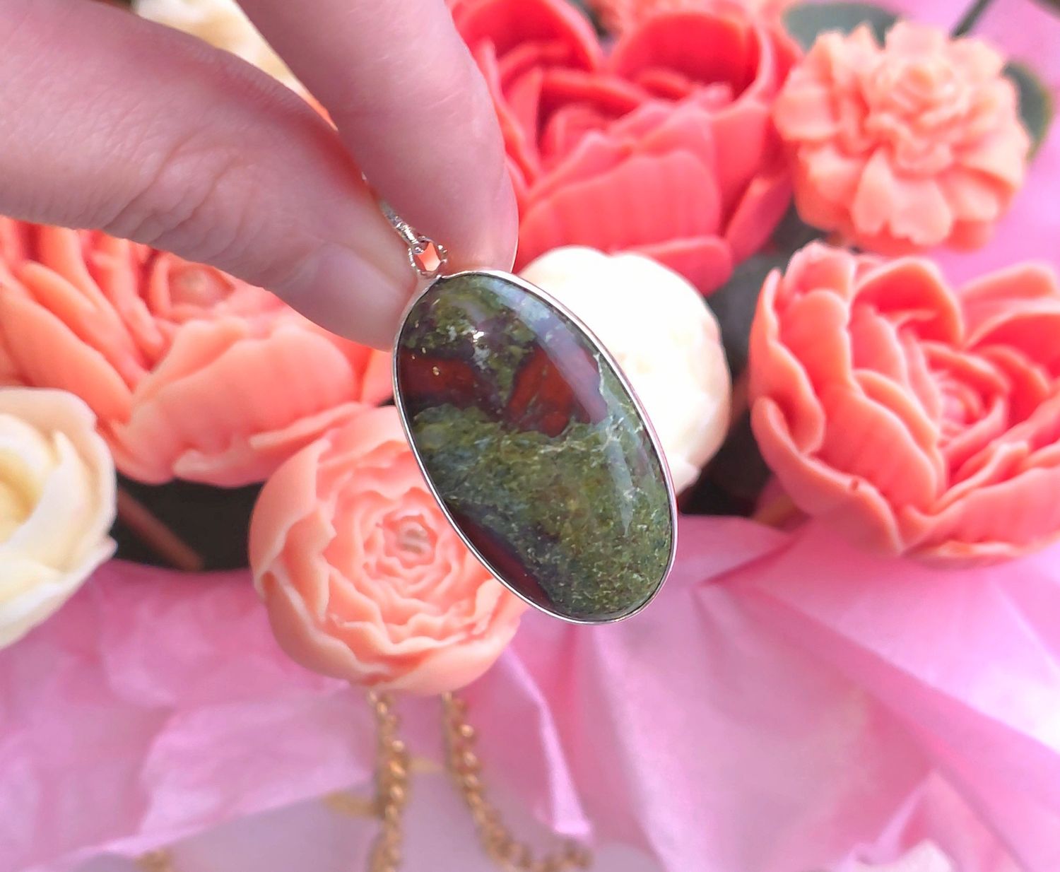 Pendentif Sang de dragon cerclé